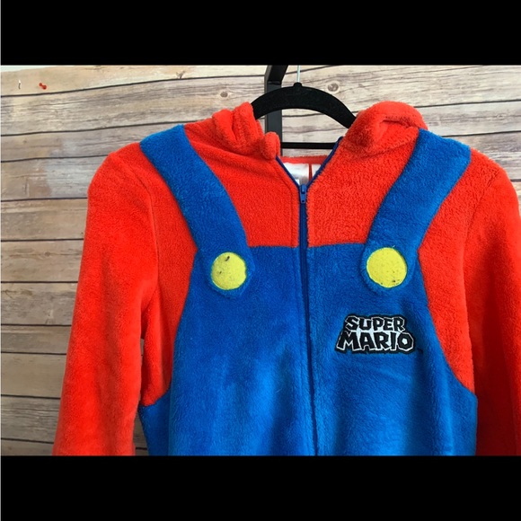 Mario Bros. Boys Pajamas - Size 8-10 - Picture 6 of 11